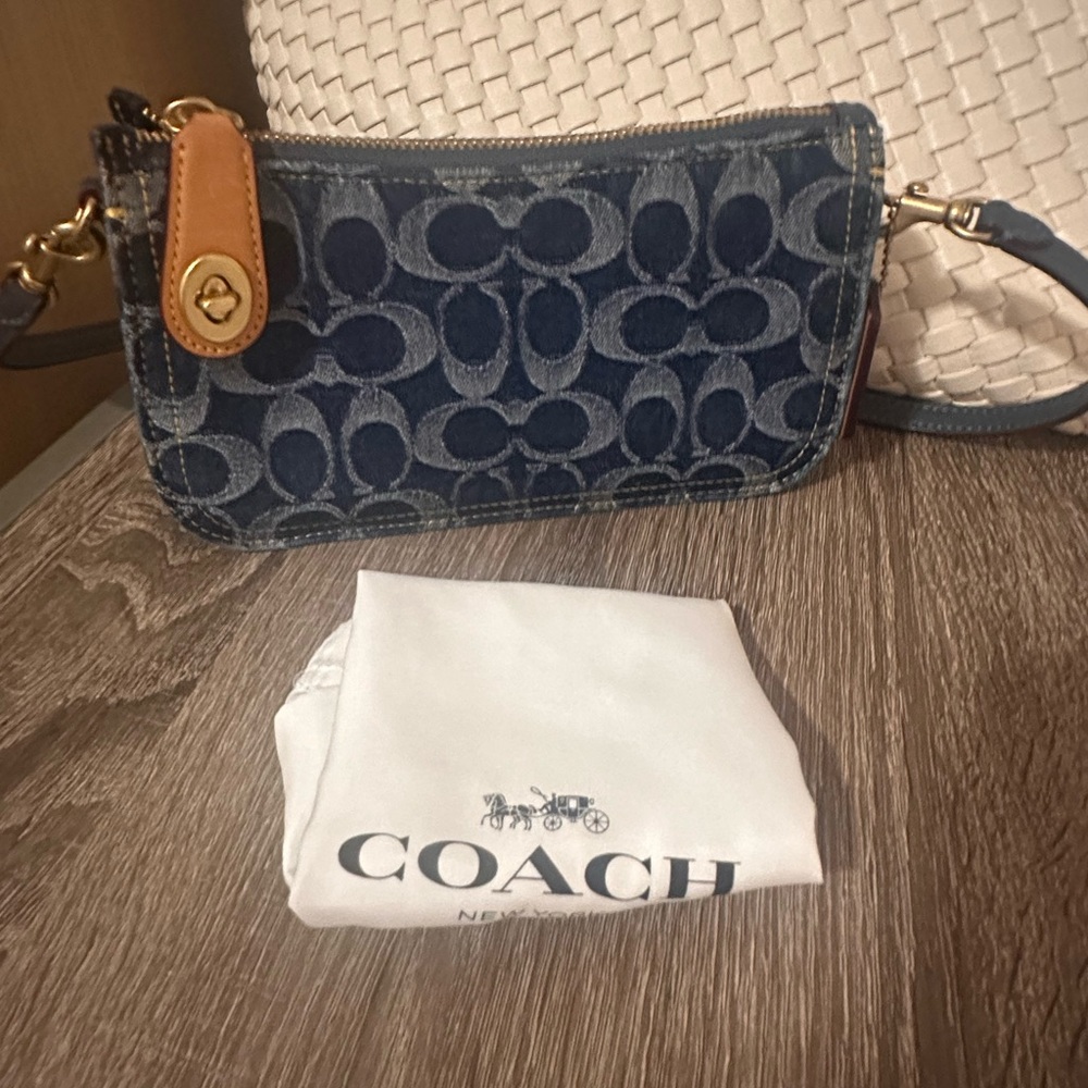 Coach Penn Shoulder Bag
